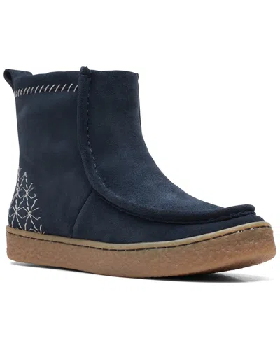 Clarks Barleigh Pull Leather Boot In Blue