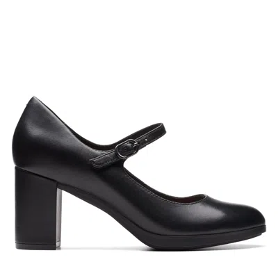 Clarks Bayla Nora In Black Leather