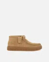 Clarks Torhill Hi In Beige
