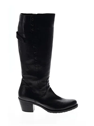 Pre-owned Clarks Boots In Black