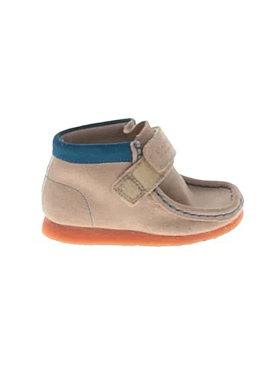Pre-owned Clarks Kids' Boots In Brown
