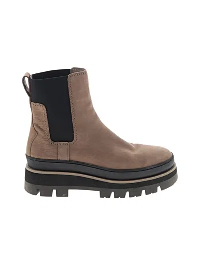 Pre-owned Clarks Boots In Brown