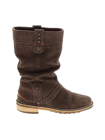 Pre-owned Clarks Boots In Brown
