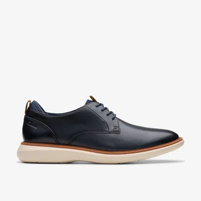 Clarks Brantin Plain In Blue
