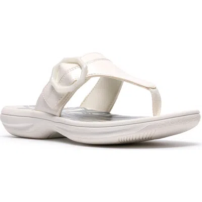 Clarks ® Breeze Cove Flip Flop In White