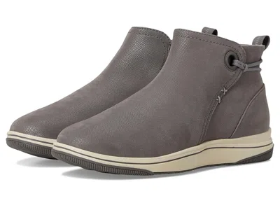 CLARKS BREEZE DERBY