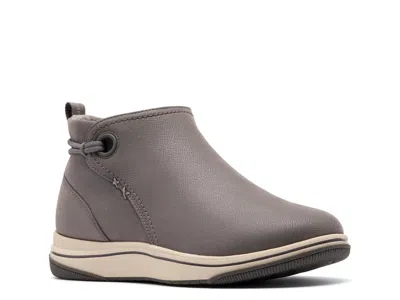 Clarks Breeze Derby Bootie In Gray