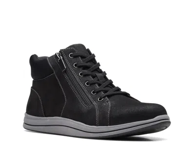 Clarks Breeze Glide Bootie In Black