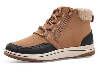 Clarks Breeze Moss Women's Boots Tan: 8.5 D - Wide, Synthetic/textile