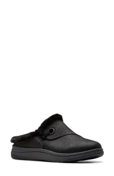 CLARKS CLARKS® BREEZE MYTH FAUX FUR LINED SLIPPER