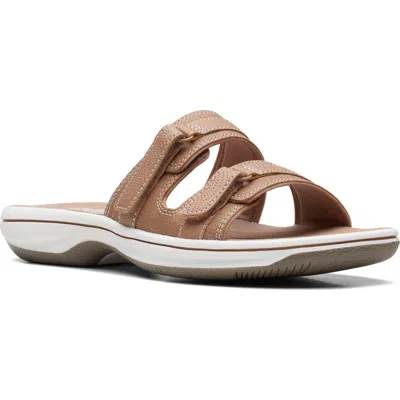 Clarks Breeze Piper In Beige
