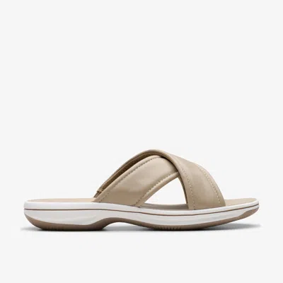 Clarks Breeze Sara In Brown