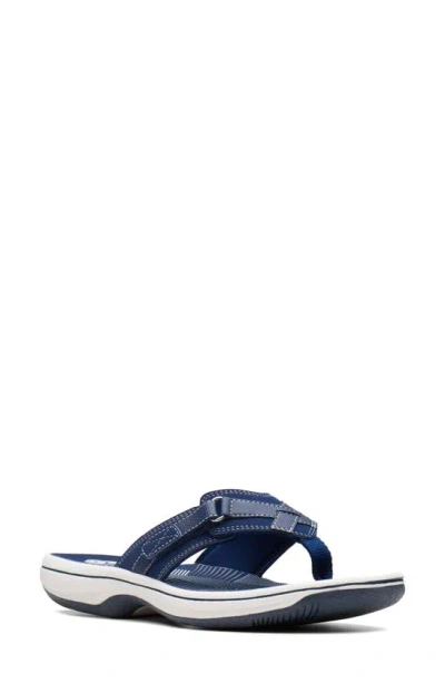 Clarks Breeze Sea Thong Sandal In Navy