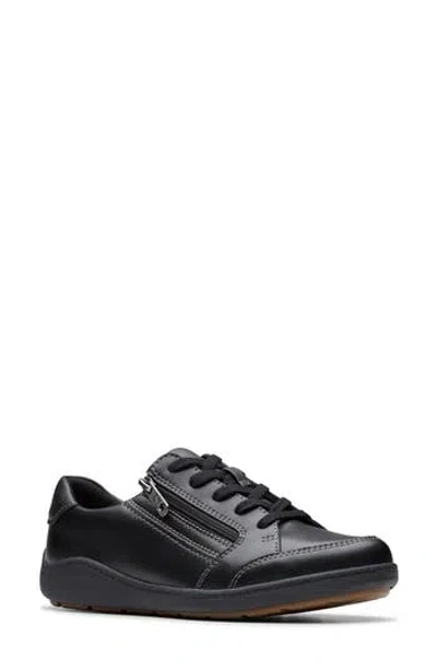 CLARKS CLARKS® BRYIANNE BAYLA SNEAKER