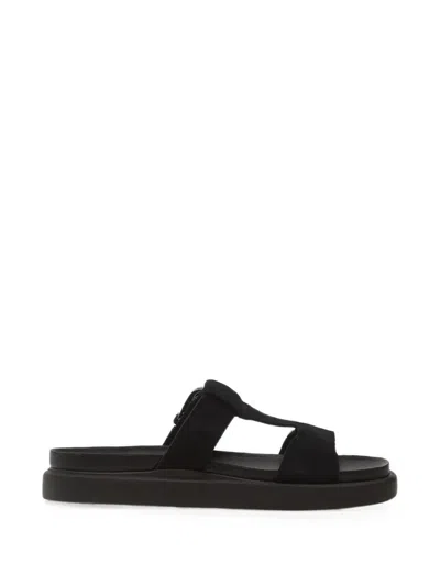 Clarks Buckle-fastening Sandals In Black