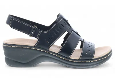 Pre-owned Clarks Camzin Hale Leather (women's) Sneakers In Black