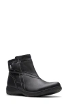 Clarks Carleigh Style In Black Leather
