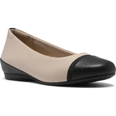 CLARKS CLARKS® CATHRYNN SKIMMER FLAT