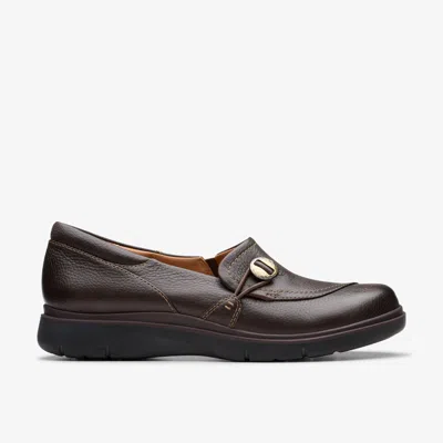 Clarks Certina Ease In Brown