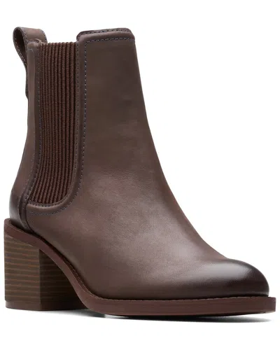 CLARKS CLARKS CHAMBERLY TOP LEATHER CHELSEA BOOT