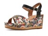 Clarks Chicly Floral In Brown