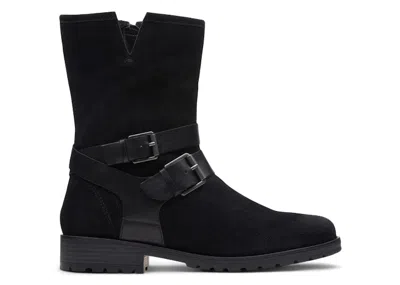Pre-owned Clarks Clarkwell Mid Lined Suede (women's) Sneakers In Black