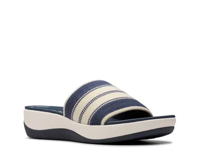 Clarks Cloudsteppers Arla Hollis Sandal In Blue