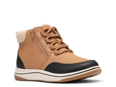 Clarks Cloudsteppers Breeze Moss Bootie In Tan