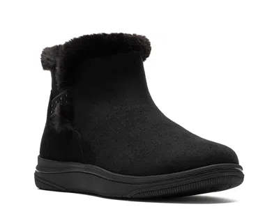 Clarks Cloudsteppers Breeze Pearl Bootie In Black