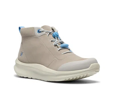 Clarks Cloudsteppers Solevana Clara Bootie In Light Grey