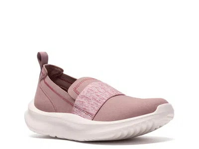 Clarks Cloudsteppers Solevana Lily Slipon In Pink