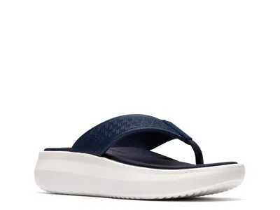 Clarks Cloudsteppers Solevana Post Sandal In Blue