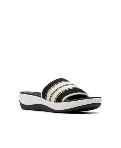 Clarks Cloudsteppers Women's Arla Hollis Slip-on Flat Sandals In Black Combi Textile