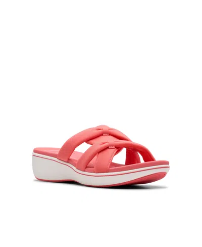 Clarks Cloudsteppers Women's Breeze Rae Cam Slip-on Flat Sandals In Bright Coral Textile