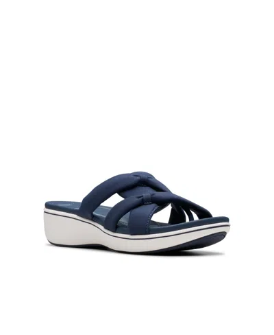 Clarks Cloudsteppers Women's Breeze Rae Cam Slip-on Flat Sandals In Navy Textile