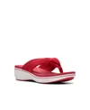 Clarks Glide Post Womens Flat Slip On Thong Sandals In Cherry Textile