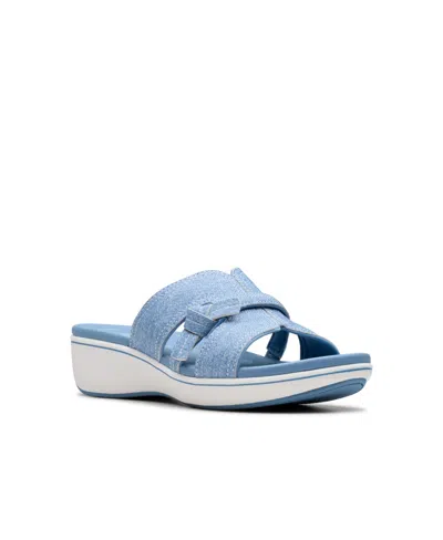 Clarks Cloudsteppers Women's Breeze Rae Mia Slip-on Flat Sandals In Denim Blue Interest