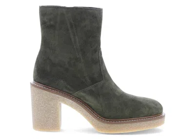 Pre-owned Clarks Colden Up Suede (women's) Sneakers In Dark Green