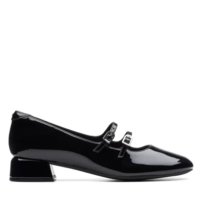 Clarks 30mm Daiss Patent-leather Buckled Pumps In Black