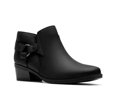 Clarks Danyelle Gema Bootie In Black