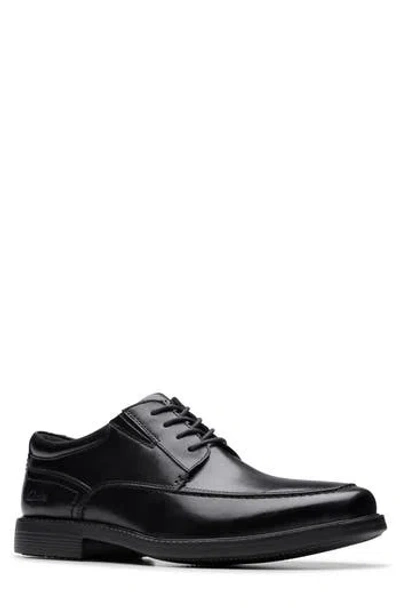 Clarks ® Dresslite Apron Toe Derby In Black