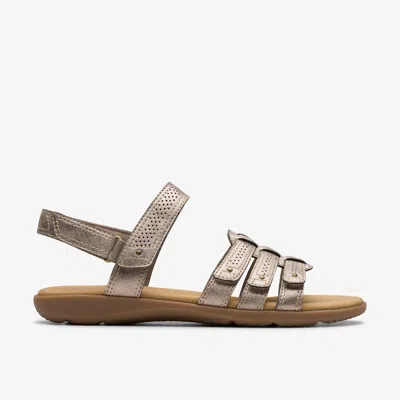 Clarks Elizabelle Kay In Beige