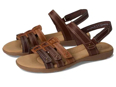 Clarks Elizabelle Kay In Brown