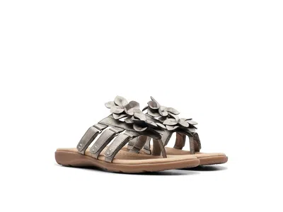 Clarks Elizabelle Mae In Gray