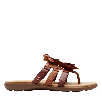 Clarks Elizabelle Mae Slip On Tan Combi 26177105 Women's In Brown