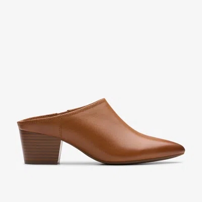 Clarks Ellanie Pace In Brown