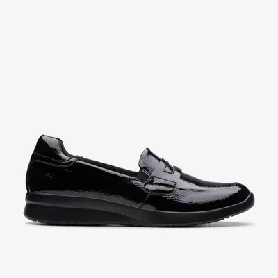 Clarks Ellowyn Penny In Black