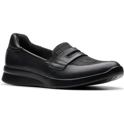 Clarks ® Ellowyn Penny Loafer In Black Leather