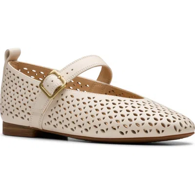 Clarks ® Fawna Mary Jane Flat In Neutral