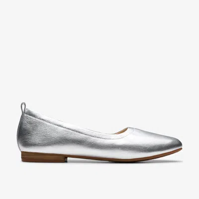 Clarks Fawna Soft In Gold